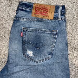 Levi High Rise jeans!!